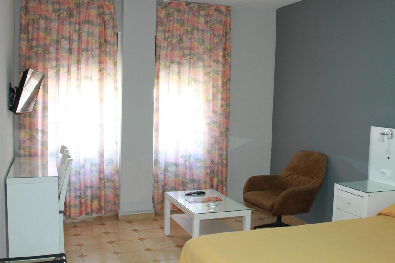 Apartamentos Resitur Seville Ngoại thất bức ảnh