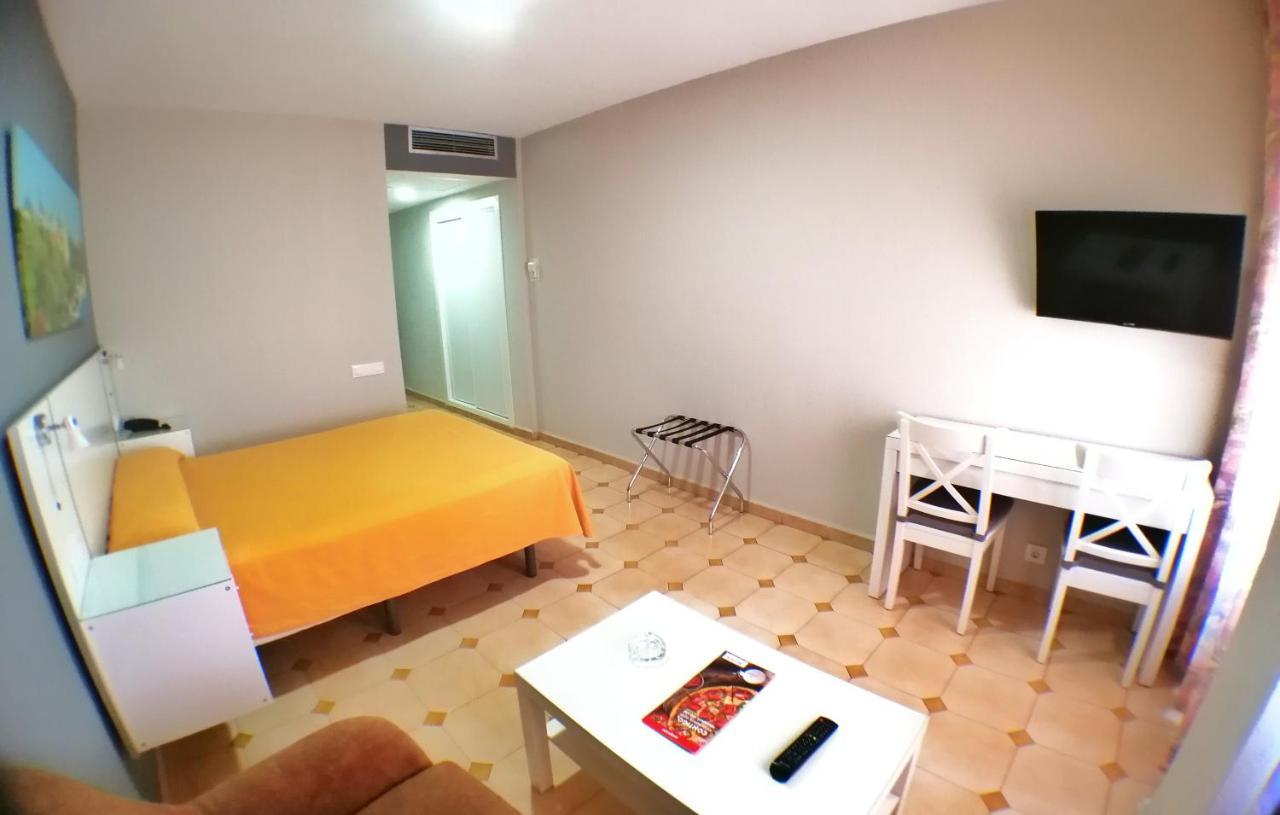 Apartamentos Resitur Seville Ngoại thất bức ảnh