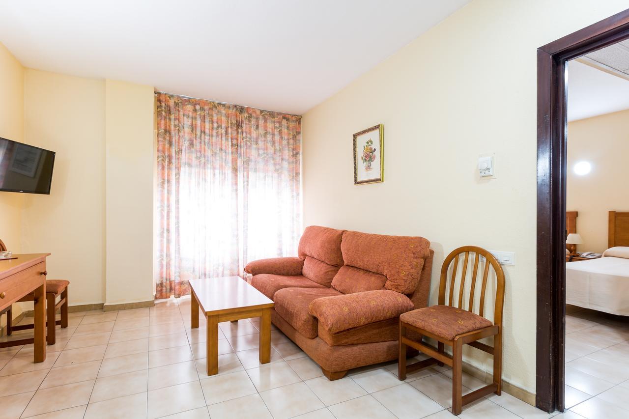 Apartamentos Resitur Seville Ngoại thất bức ảnh