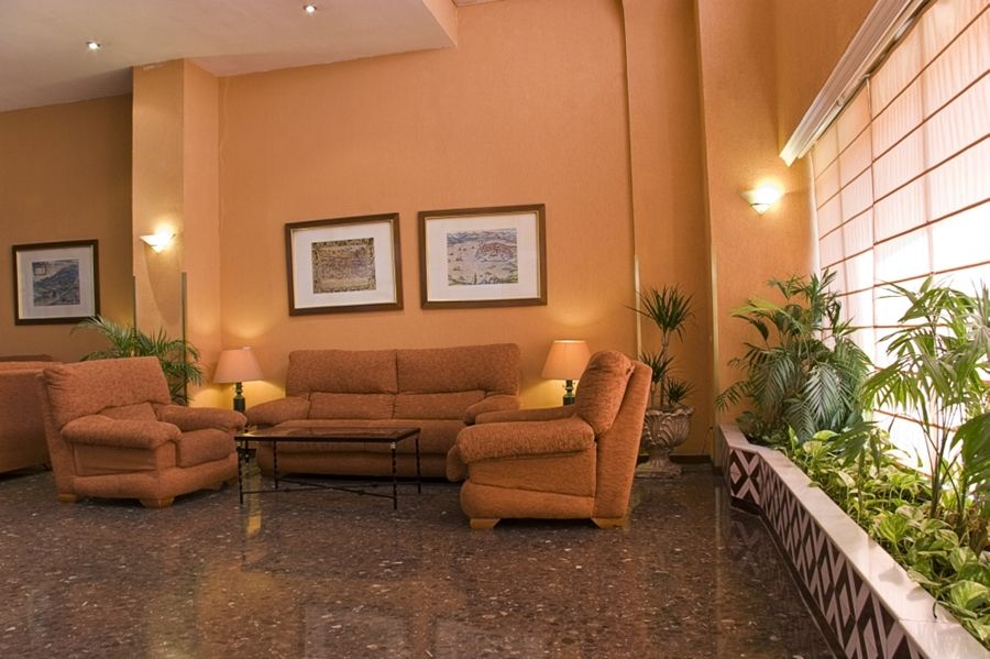 Apartamentos Resitur Seville Ngoại thất bức ảnh
