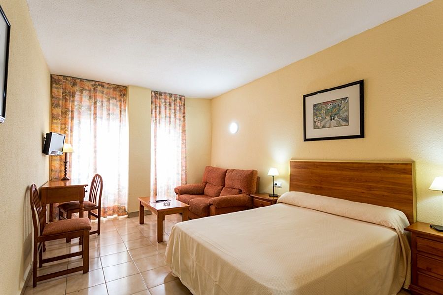 Apartamentos Resitur Seville Ngoại thất bức ảnh